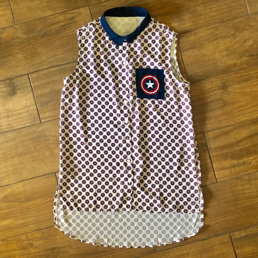 Mighty Fine Marvel Captain America Blouse XL nwot